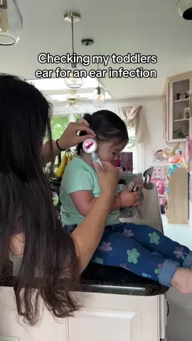 All parents need this! After using this endoscope, I called her doctor to make an appointment to check for an ear infection and to get her ears cleaned!👂🏼 #endoscope #earcamera #earinfection #earwax #ear #endoscopecamera #toddlers #parents #parentsoftiktok #MomsofTikTok 