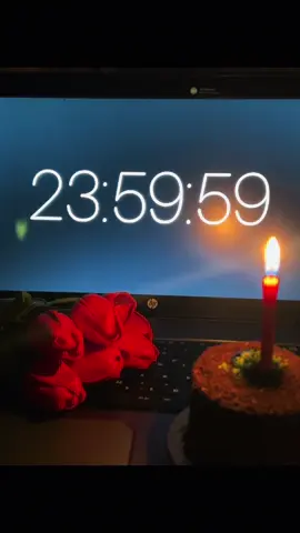 Xoş gəldin yeni yaşım 🥰  həyatımın ən gözəl ili olması diləyi ilə #✨ #🎂 #happybirthday #🌹 #🌷 #pasta #zamani #dogumgünü #🎁 