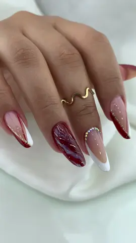 No clima 🔥❤️ #gelnails #nailsinspiration #reelsinstagram #sãojoao #instagood #nailsnailsnails #unhasmaravilhosas