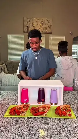 Food Challenge Game #FamilyFun #challenge #Siblings #funnyvideos #familygames 