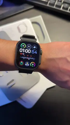 Apple Watch Ultra 2 black titanium #watch #techtok #technology #apple #applewatch #smartwatch #newtrend 
