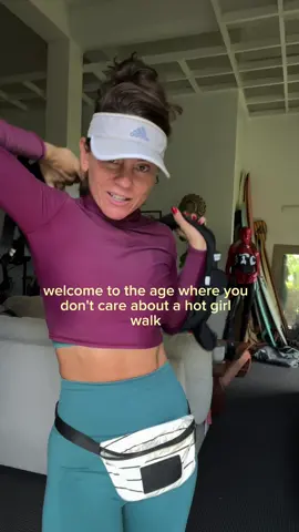 She works hard for it hunny / weighted vest walks ain’t no joke lol couldn’t resist this audio!! #weightedvest #weightedvestwalk #womenover40 #over40tiktok #hotgirlwalk #hotgirlhabits 