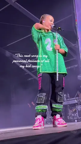Today is my song “High Top Shoes” 7th birthday!!🥲.. so I thought a good time to share the 2025 live performance version of the song!  7 years of High Top Shoes. my forever favorite song of mine💚  This makes me feel OLD!!!! 7 years since this song was released is CRAZY!! Feels like 3 maybe 4 years ago!!!  Incredible team behind this song, behind this video, and behind me, grateful for you all🫶🏼 