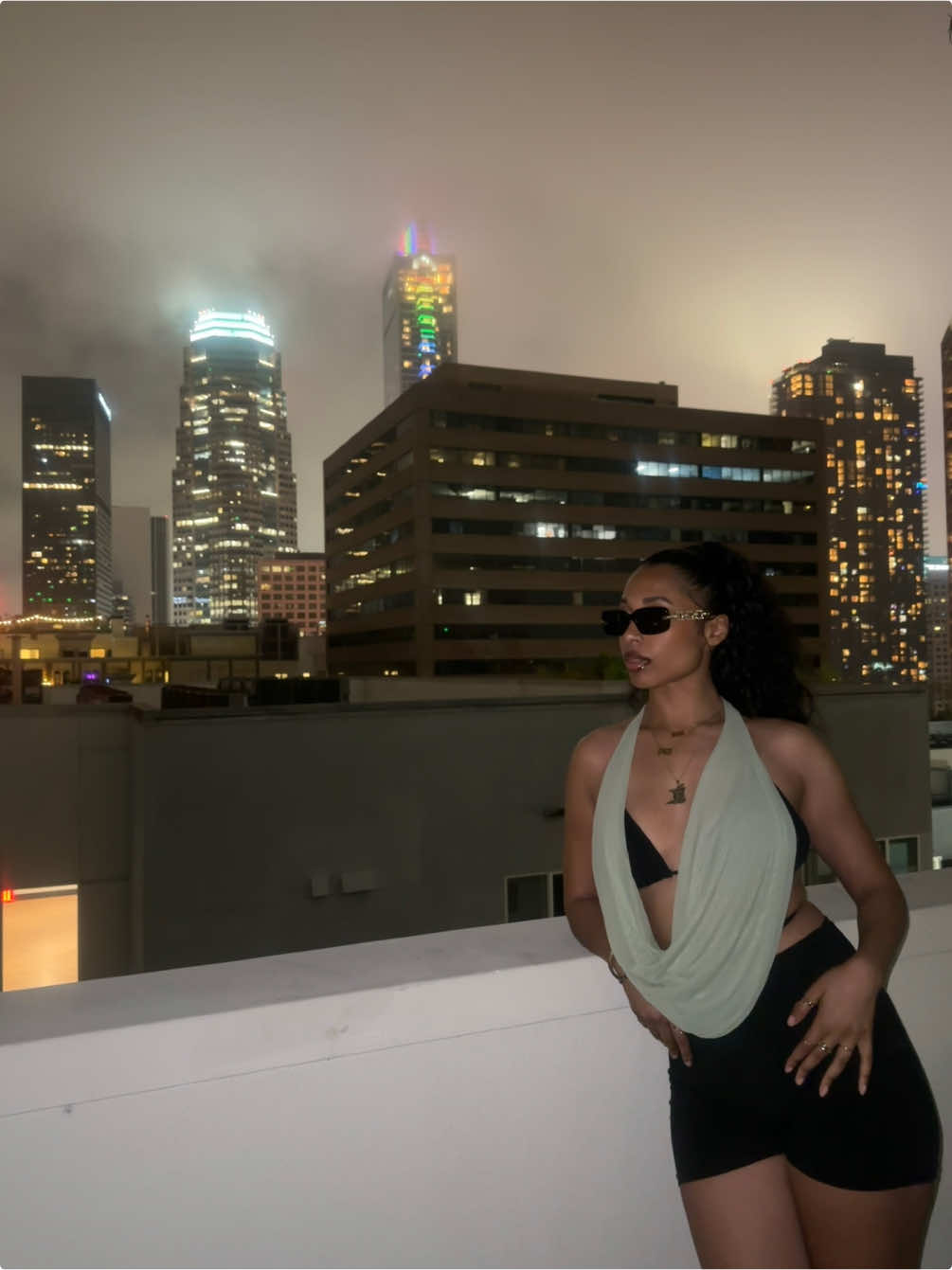 🌃 #nochill #dtla #videodiary #ovo 