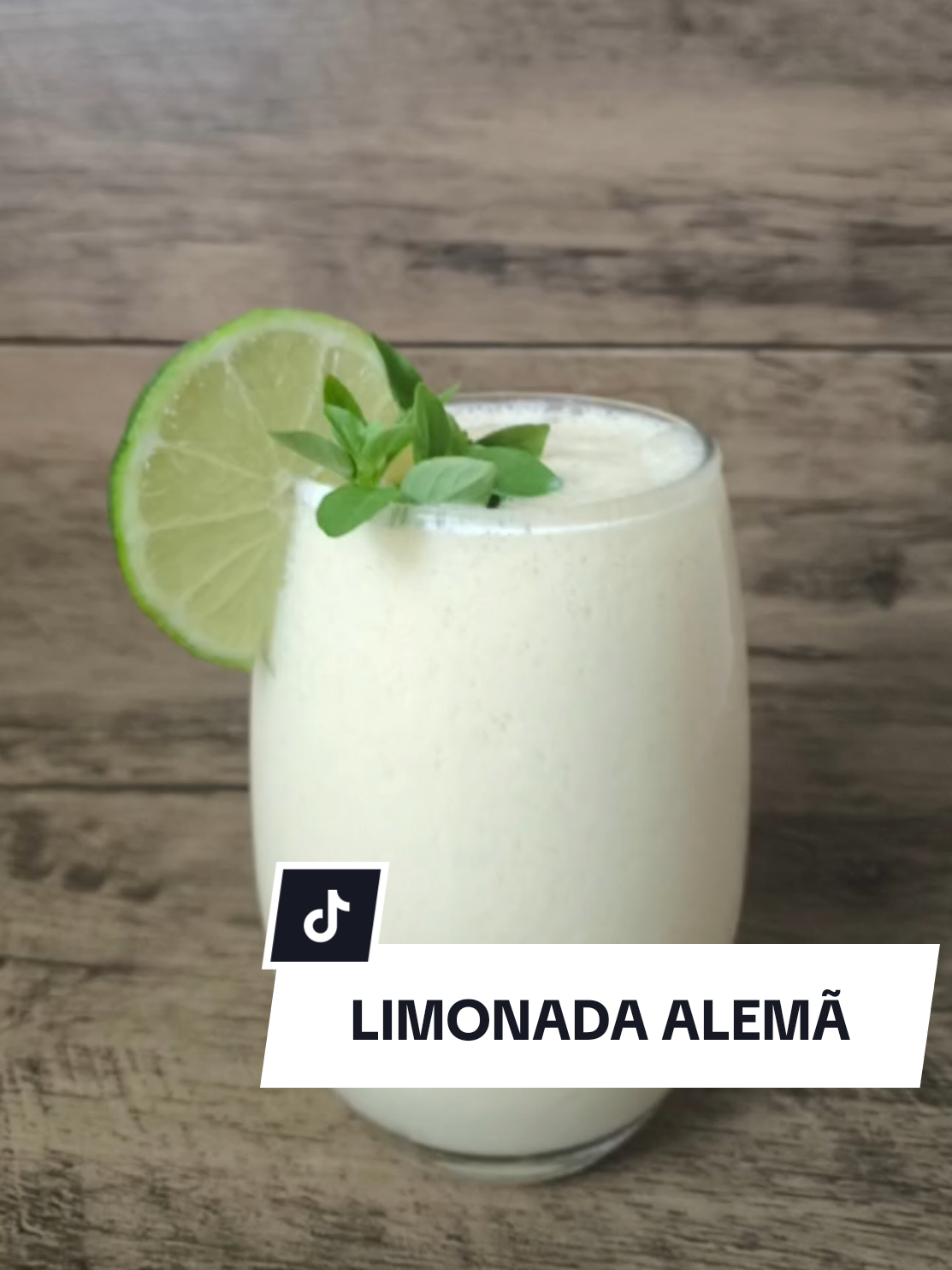 LIMONADA ALEMÃ  •1 Limão 🍋‍🟩  •3 pedaços de manga 🥭  •100ml de leite condensado  •400ml de água  •gelo #rj #bartenderlife #lpbartender #fyfyfyfyfyfyfyfyfyfyfyfyfyfyfyfyfyfy #fyfyfyfy #viralvideos #fpy #OrganizaçãoDeFestas 