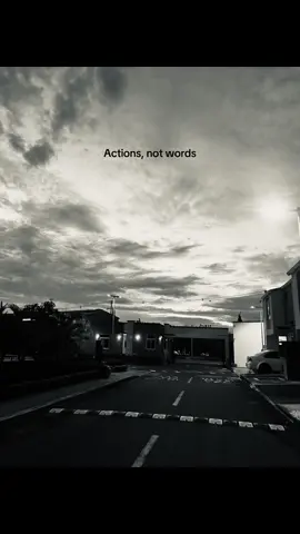 . . . . . . . . . . . . . . . . #foryoupage #paratii #vrv #blancoynegro #actions #words 