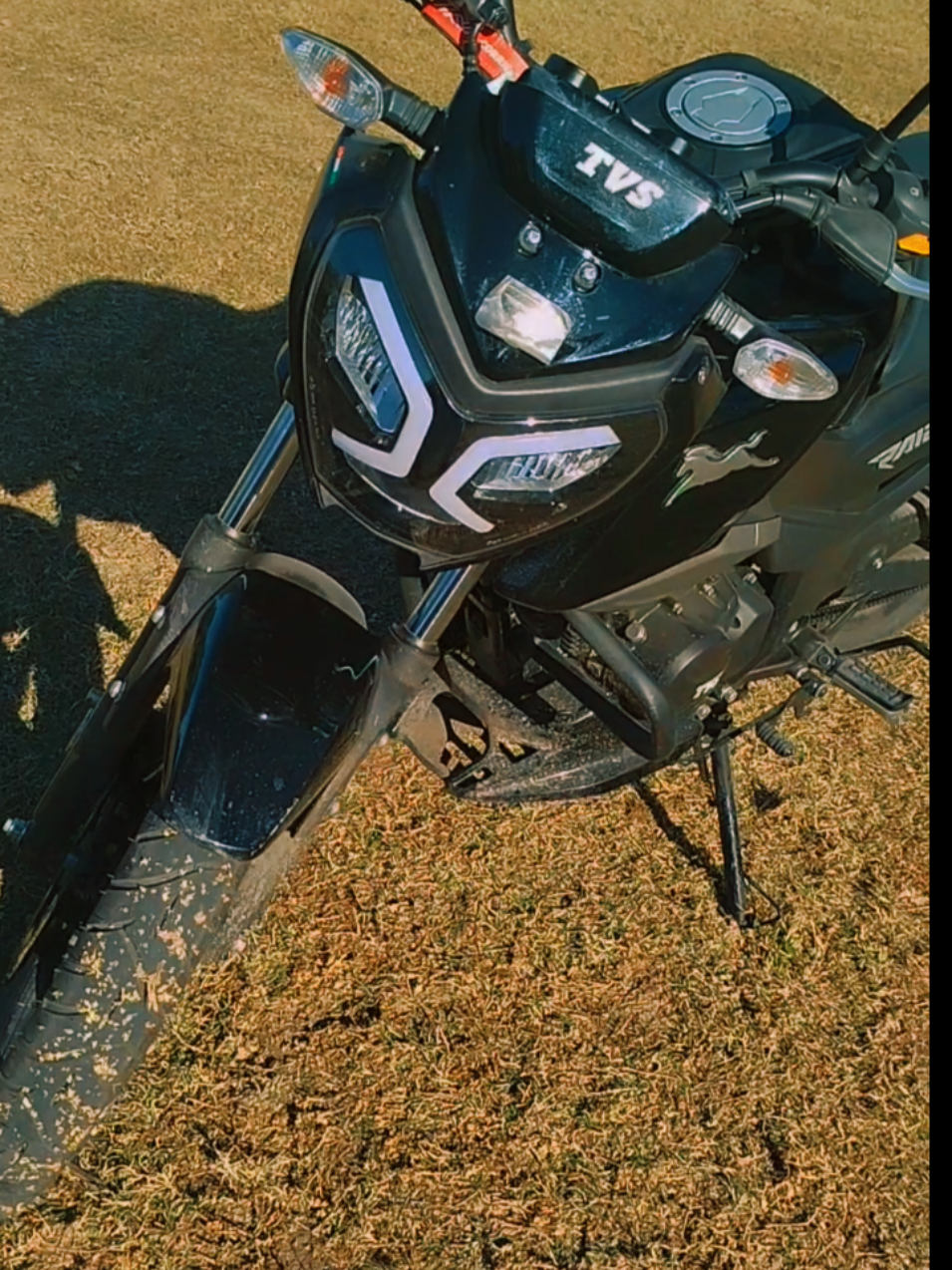 #bike #biker #bikelover #bikelife #bikergirl #moto #motorcycle #tvs #TVS #tvsraider125cc #tvsraider #raider  #mujer #mujeresfuertes #mujeres  #CapCut #paratiiiiiiiiiiiiiiiiiiiiiiiiiiiiiii #paratii #foruyou 
