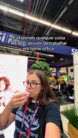 Eu desisto de qualquer coisa, menos do home office 😗✌🏻PS: SUA HORA VAI CHEGAR TAMBÉM!  #homeoffice #vaga #vagaaberta #vaipraforyou #dicas #job #work #workfromhome #homeofficeideas #salario #clt #linkedin #curriculo #emprego #trabalho #trabalho #entrevista #rh 
