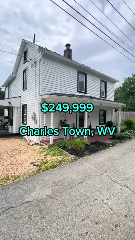😮 Charles Town House for Only $250K! #houseforsale #jcfrealestate #housetour #house #homeforsale #charlestown #westvirginia #realtor 
