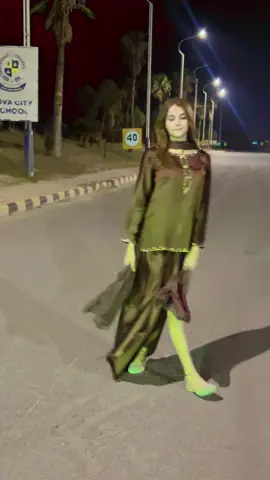 Sania chaudhary 🖤🖤