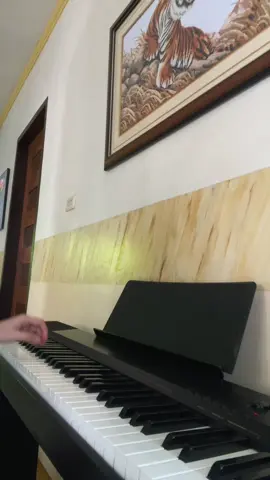 finishing eight or nine? 🍾🖤#champagnecoast #piano #cover #pianotok #fypシ #fyp #xyzbca #beginner #trend #viral 