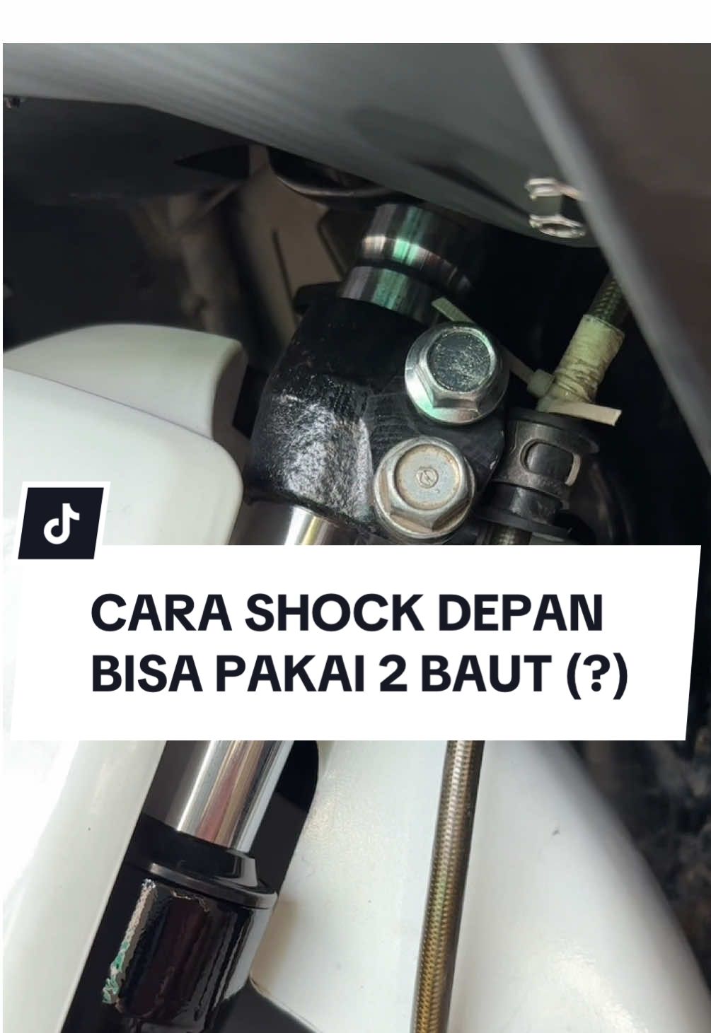 Membalas @r Biar lebih aman pakai 2 baut harganya juga murah cara pasangnya juga mudah 😉👌 #bautshockdepan #bautceper #bautshockdepanceper #bautbubutshockdepan #bautbubut #vario #fyp 