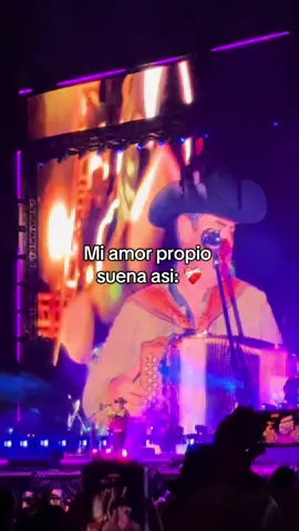 A veces migajera y otras  tantas empoderada jajaja #alfredoolivas #concierto #cuu 