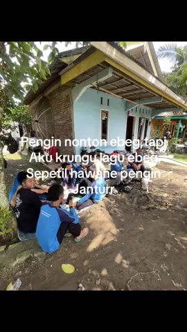 Kupinge panas indange ora kuat😭 #ebeg_banyumasan🐴🐴 #ebegpurbalingga #ebeg #fizrindonesia #2takloversindonesia #fyp #4u 