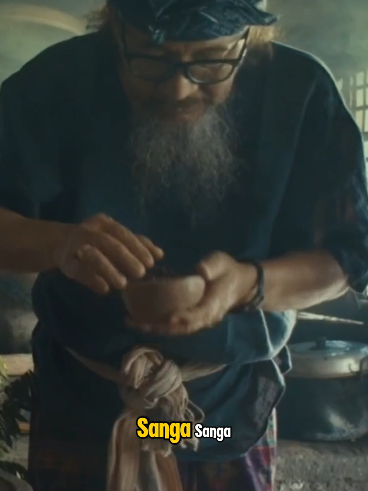 ❤️ Dibuat dengan Tangan, Diramu dengan Hati Setiap tetes Minyak Sanga Sanga lahir dari proses yang nggak instan. Dari pemilihan bahan herbal terbaik, diracik langsung di pabrik kami di Gianyar, Bali, sampai proses pengolahan yang masih dilakukan dengan sentuhan tangan manusia & penuh cinta. Kami percaya: 🌿 Alam punya kekuatan 👐 Tangan punya energi ❤️ Hati punya niat tulus untuk menyembuhkan Karena itulah Minyak Sanga Sanga Racikan Babe Bambang Pranoto produksi PT. Kutus Kutus Herbal bukan sekadar minyak balur. Tapi warisan kebaikan dari alam, energi, dan cinta yang nyata. #SangaSanga #BambangPranoto #PTKutusKutusHerbal #MinyakGosok #MinyakBalur #MinyakBalurHerbal #HerbalBaliAsli #MadeWithLove #HealingTouch #MinyakBalurBali #FromNatureWithLove #TradisiDanInovasi #ProdukAnakBangsa #HerbalIndonesia 