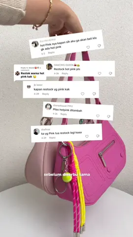 Replying to @Naomi🍑🍭 Starry Bag udah restock semua warna🥳 yang kemarin incer warna favoritenya, sekarang udah bisa kalian checkout di keranjang kuning ya🫶🏻 #JimsHoney #racuntiktok #jimshoney #belilokal #belilokalchallenge #tasjimshoney #slingbag #minibag #taslokal #ranselsekolah #tasselempang #taswanita #SekolahDenganStyle #FashionPlayground #starrybag 
