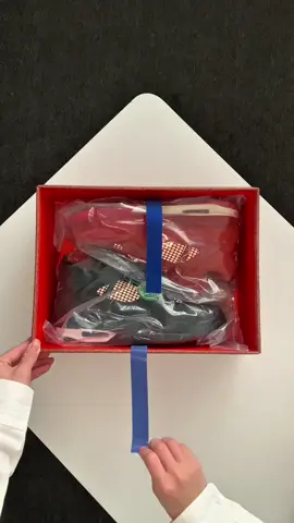Black jordan 4 🖤 #sneakers #fashionshoes #bike #Rabu #fyp #virulvideo 