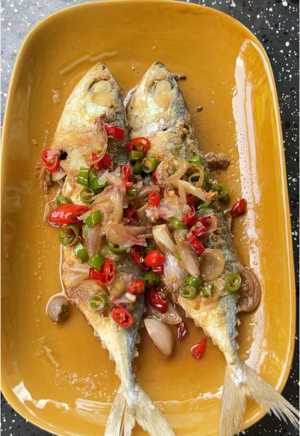 #ปลาทูเค็มทรงเครื่อง #กับข้าว #กับข้าววันนี้ #วันนี้ทําอะไรกินดี #หิวป่ะทําให้กิน #ห้องครัวtiktok #ผู้หญิงชอบทํากับข้าว 