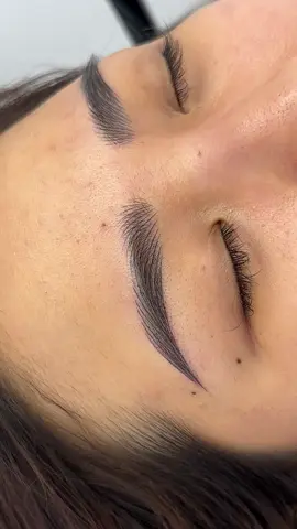 #xuhuong #ilovetiktok #xuhuongtiktok #chânmày #chânmàyphongthuỷ #hairstroke #sợihairstroke #phunxamthammy #đàotạohọcviênchuyênnghiệp 