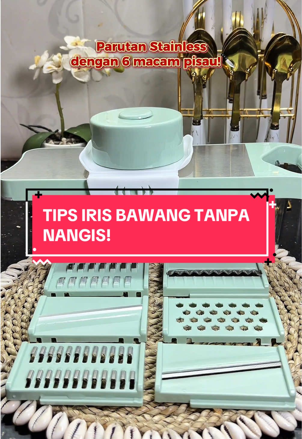 Parutan stainless 6 mata ini bikin urusan dapur jadi lebih cepet dan praktis! Hasilnya rapi, masak lebih satset, hatipun happy~😍  Wortel? Keju? Kentang? Semua bisa dilibas 💥 #parutanstainles #parutanserbaguna #parutanmultifungsi #parutan6in1 #parutanbawang #parutansayur #parutanbuah #parutan #fyp 