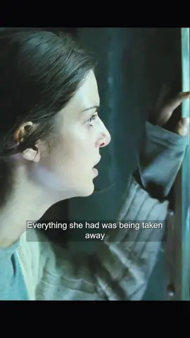 Desperate Calls for Help in an Enclosed Space! A Thrilling Escape Triggered by Love #suspensemovie #thrillerfilm #escapestory #darksidemovie