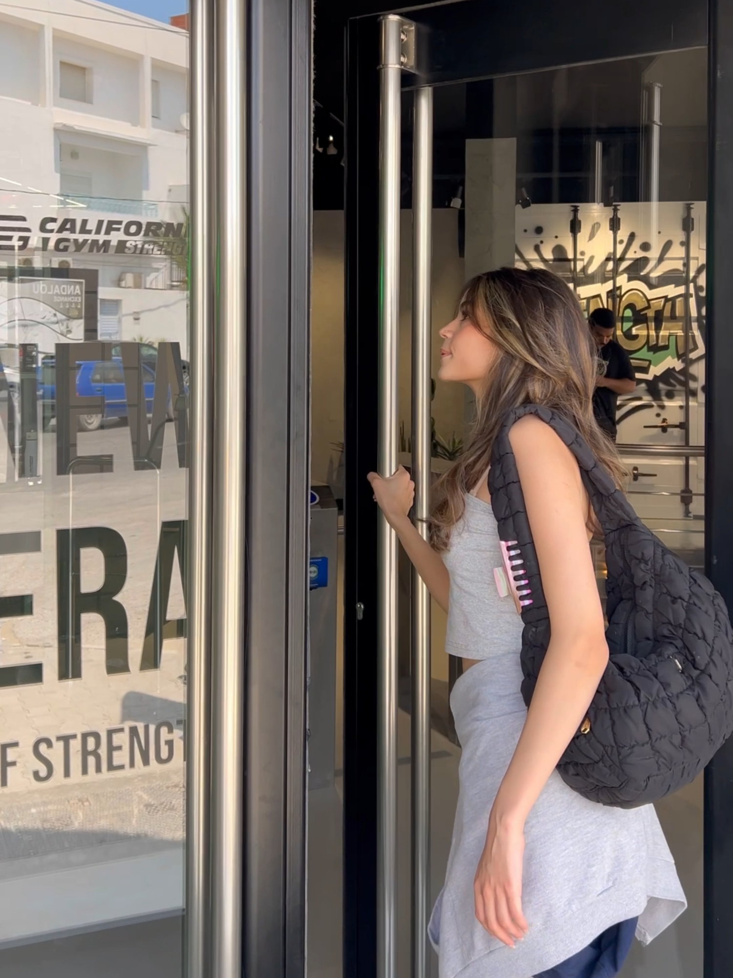 Just a girl trying to survive her first gym day without crying 🏋️‍♀️🎀   #CGStrength #neweraofstrength #californiagym #Fitness #firstday
