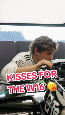 Find someone who loves you as much as Kimi loves the W16 🥹 #F1 #Formula1 #KimiAntonelli #MercedesF1 #CanadianGP 