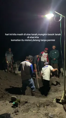 Dg podo tobat mumpong rong kebacut#calonjenazah#kematianitupastiakandatang#alamkubur#tobat#fyp#fypage 