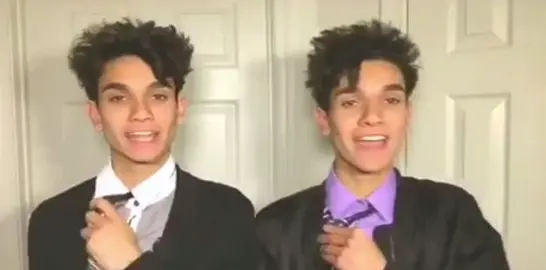 #identicaltwins #dobretwins #lucasdobre #marcusdobre #twins #dance #lucasandmarcus  #foryoupage #perte #twinbotz 