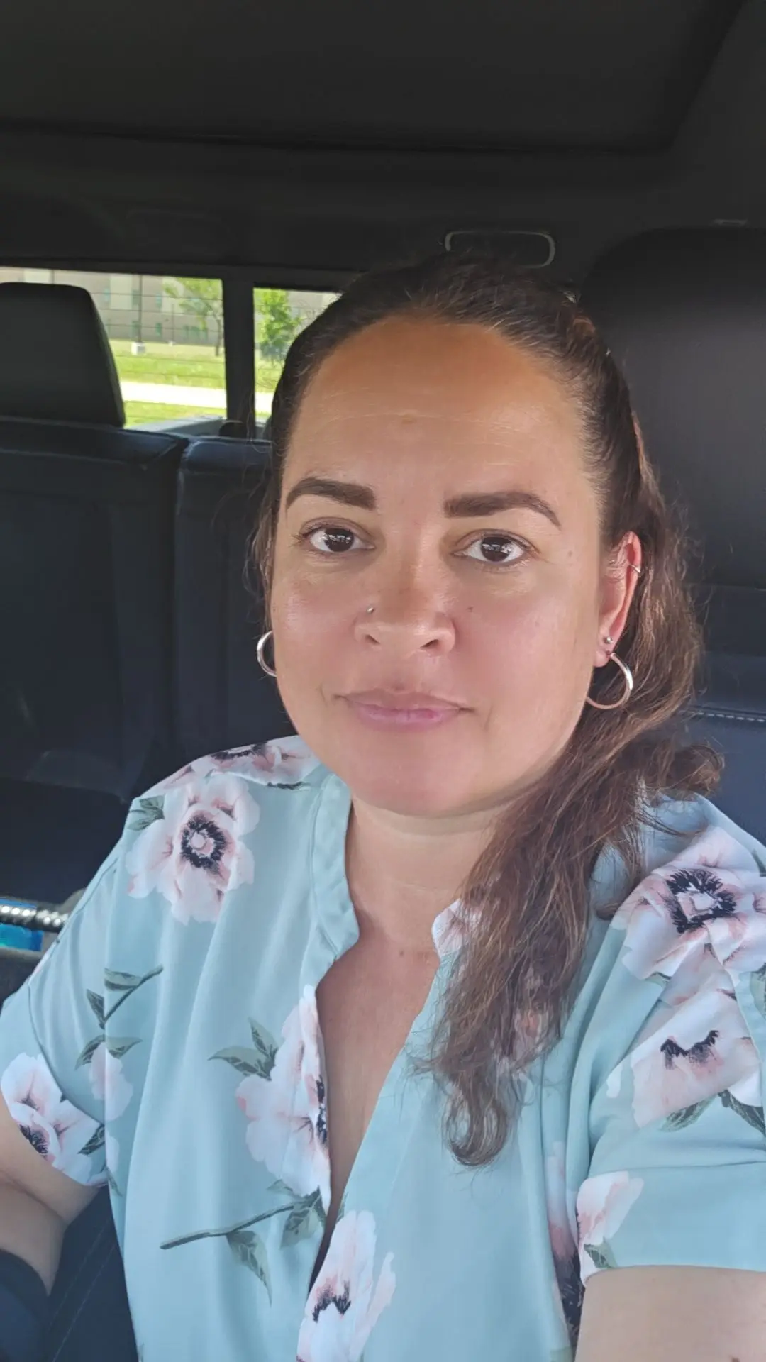 Ugh, I'm so drained today 😩.  Running around like a crazy person 🤪 trying to keep up with everything.  And some people, seriously?! 🙄  Like the world revolves around them, right?  I just need a quiet beach 🏖️ and a strong drink 🍹. #tired #stressed #isitfridayyet