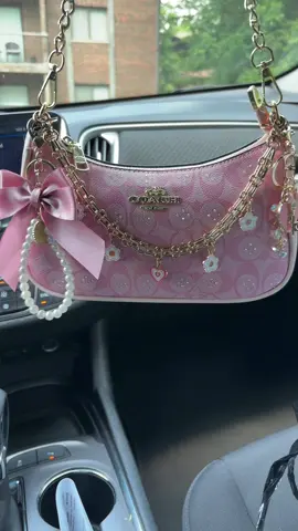 Insta: emilyxoshop TO ORDER 💗😍 #foru #bags #pinkcoach #coachpink #need #want #dm #viral 