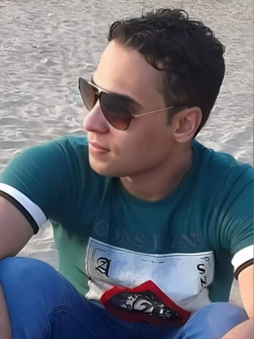 من امتى بهدد و بهوش 🫤