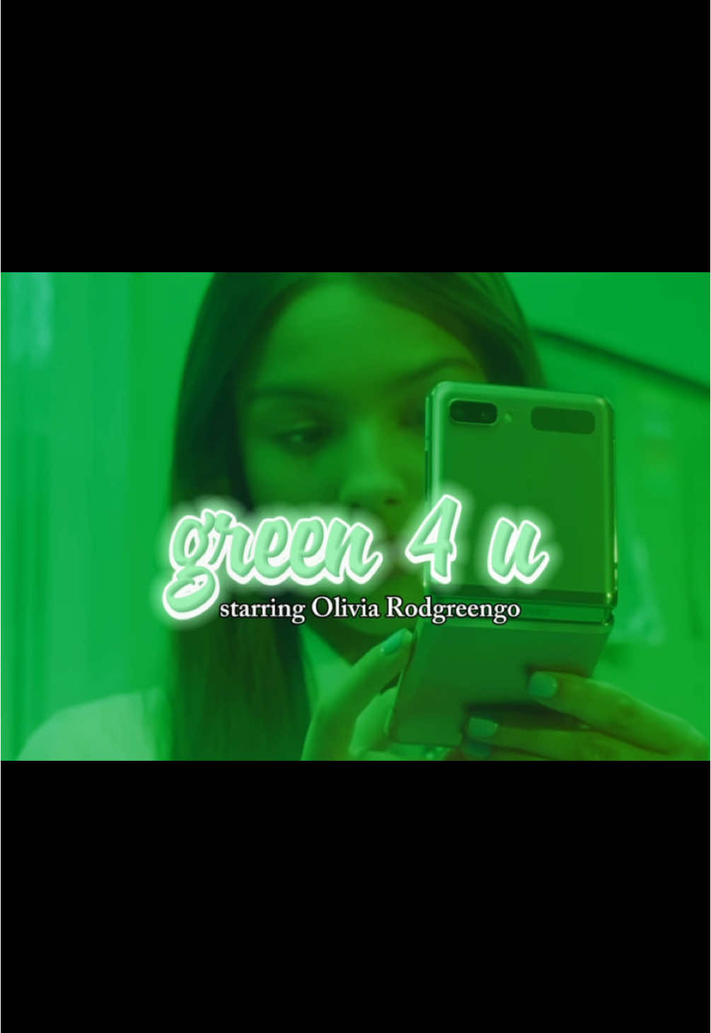 GREEN 4 U OUT NOW💚💚💚 #souralbum #oliviarodgreengo #newmusic #oliviarodrigo #good4u #livies #fyp #discovernewmusic #green #performance #concerts #chappellroan #chappellgreen #foryoupage #viral #greenparty 