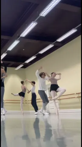 Даже в музыку попадаем #fup #rec #on #fupシ #recommendations #fup #on #rec #fupシ #funny #funny #balletdancer #ballet #ballerinacapuchina #balletdancer #vaganovastudents #vaganova #boy 