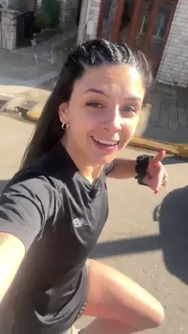 Ella se divertía sola ajjajajaka