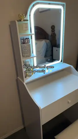 such a cute small vanity✨#LIKIMIO #vanity #smallvanity #vanityaesthetics #aesthetic #makeupvanity #grwm #minivanity #girlthings #girlytok #girls #foryoupag #fyp 