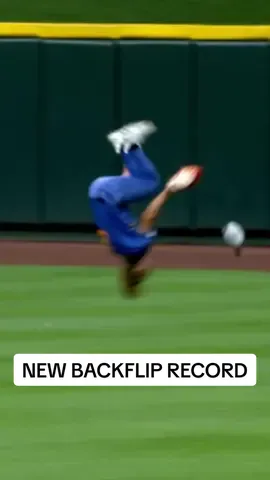 FIVE backflip catches in ONE game- a new record 🙌 Ft. @DR Meadows @Zachary Watson @Coach RAC @Indy stanley  #bananaball #savannahbananas #backflip #baseballtiktoks #mlbtiktok #trickshot #sportscenter 
