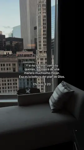 Aquel que es poderoso para hacer todas las cosas mucho más abundantemente de lo que pedimos o entendemos, según el poder que actúa en nosotros. 