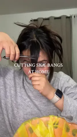 ugh u guys win okay, everyone told me to bring the side bangs back here you go LOL 🫶🏼 #sidebangs #cuttingbangs #haircutathome 