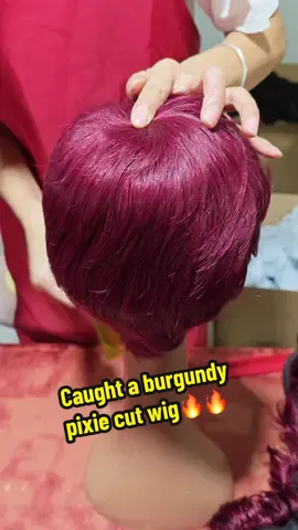 Caught a burgundy pixie cut wig 😱😱and buy 1 get another one free 🆓 #dealsforyoudays #freewigs #99jwig #BlackTikTok #blackgirlmagic #blackgirl #blacklove #shorthairstyles #wholesale #gluelesswig #handmade #factory #amazingprice #amazingproduct #factoryprice #fory #combo #bigsale 