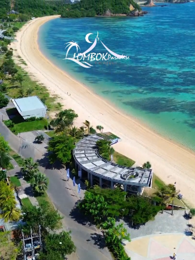 Kuta Mandalika  Lombok Paradise.....  Zero Complaint 👏👏👏 Yang mau Liburan ke Lombok bisa hub Contact dibawah; Tour Request : 0823-3919-1062 Tour Consultant : 0877-6512-0500 #lombokisland #lombok #wonderfulindonesia #tourkelombok #tourkelombok #paketliburankelombok #paketliburankelombok #lombokadventure #travellombokterbaik #lomboktrip #kutamandalika 