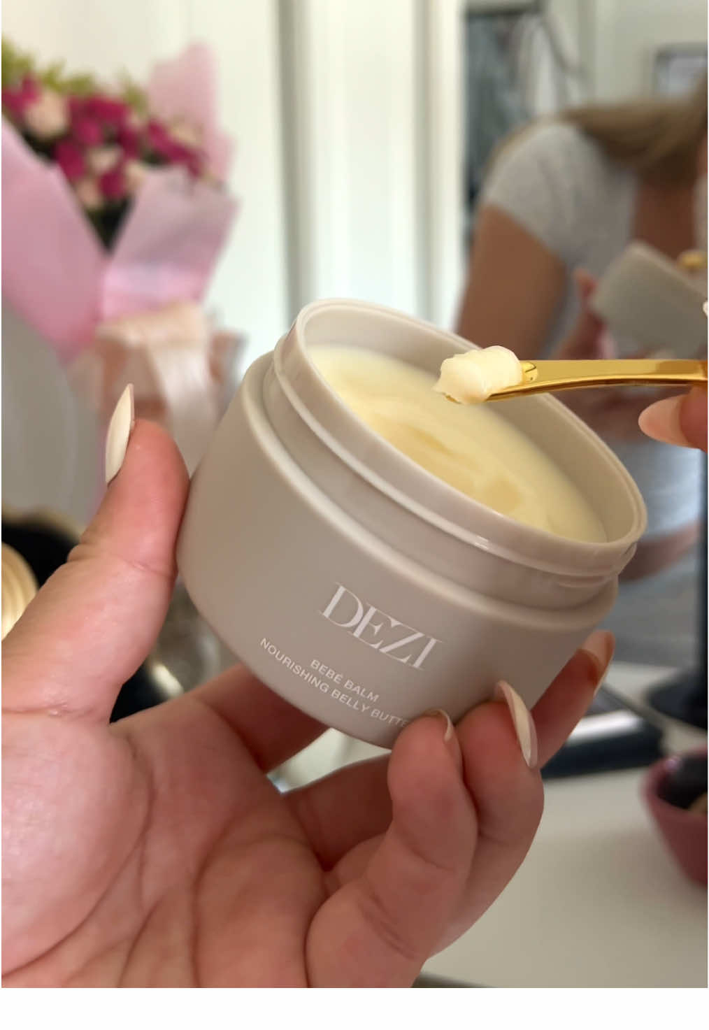 this right here will have your belly feeling SOOO moisturizing all day ☀️👶🏼🩵 #bebebalm #deziskin #pregnancyjourney 