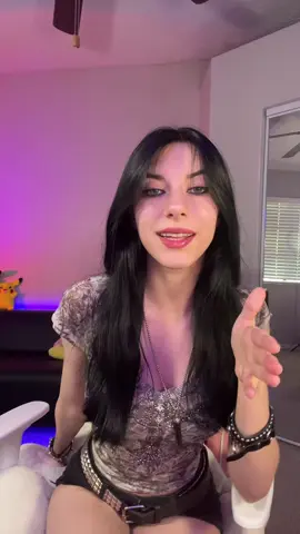 streaming on twitch rn!