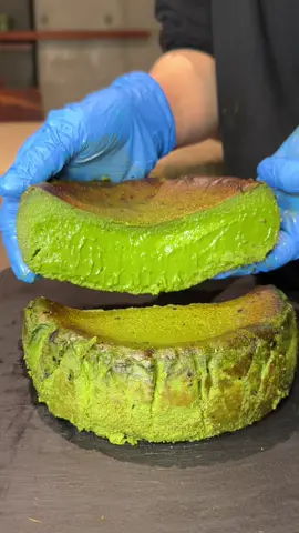 高級抹茶を贅沢に使用したチーズケーキ ◎ 抹茶のバスクチーズケーキ ¥1,000 …静岡県の高級抹茶を使用したとろっとろの抹茶バスクチーズケーキ😋 抹茶にこだわった店舗で、スイーツはもちろん抹茶のドリンクもオススメ！ 【店舗名】THREE 【住所】東京都世田谷区三軒茶屋２丁目１０−１４ GREST三軒茶屋 2F館 【アクセス】三軒茶屋駅から徒歩8分 【営業時間】13:00-5:00、土日11:00-5:00 【定休日】不定級 【予算】￥2,000～￥5,000 【Matcha Cheesecake】 Matcha Basque Cheesecake - $9 A rich and creamy Basque-style cheesecake infused with high-quality matcha from Shizuoka Prefecture. Perfectly crafted for matcha enthusiasts! Our shop specializes in all things matcha — not only delicious sweets but also highly recommended matcha drinks! Store Name: THREE Address: 2-10-14 Sangenjaya, Setagaya-ku, Tokyo, GREST Sangenjaya 2F Access: 8-minute walk from Sangenjaya Station Hours: 1:00 PM – 5:00 AM; weekends 11:00 AM – 5:00 AM Closed: Varies (irregular holidays) Price Range: $15 – $45 #東京グルメ  #japanesefood  #tiktokfood 