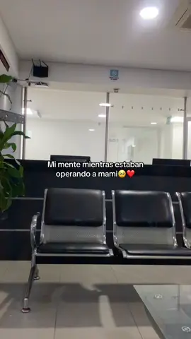 Gracias Dios❤️‍🩹 Fue nuestro temor más grande pero gracias por acompañar a mami en todo su proceso🥹🙏🏻 #fyp #Dios #felicidad #paz #cancer #hospital 