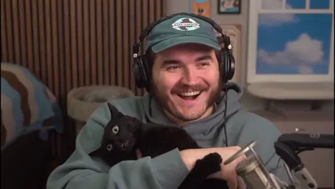 Schlatt and cats #jshlatt #jschlattlive #jambo #jambothecat #jackmanifold #fyp 