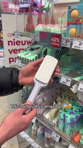 Self Cleaning Hairbrush❤️ Link in Bio🔗 Say goodbye to tangled hair & gross buildup 👋💆‍♀️ Our self-cleaning hairbrush makes detangling effortless and cleaning instant 🧼✨ Perfect for all hair types, sleek design, and zero mess! 💜 Thousands are switching to BrushBloom — are you next? 👑 🛒 Tap the link in bio to shop now! #BrushBloom #HairTok #SelfCleaningBrush #HaircareEssentials #TikTokFinds #BeautyHack #BeautyHack #xyzbca #fyp #foryoupage #foryou 