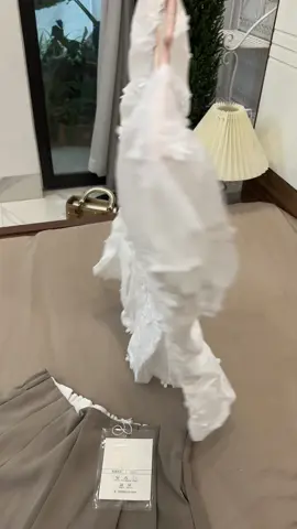 Lụm liền chị em … #aohoacuc #aohoataybong #aohoa #linhtrainghiem01 #aotrevai #aotrevai #aotrangtaybongteuhoanoi #aotrangtheuhoa #aotrangtaybong #aotrangtrevai 