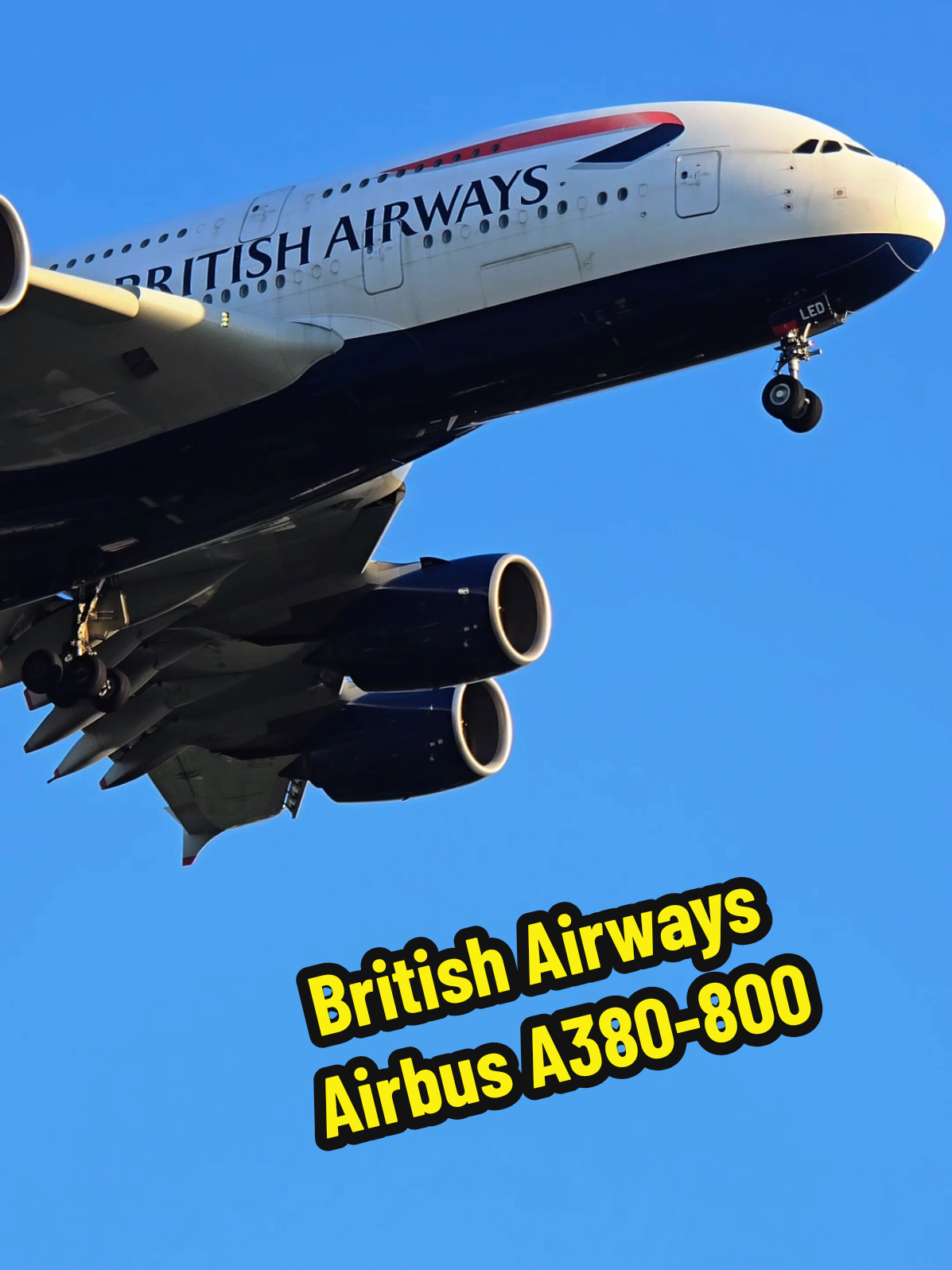 British Airways Airbus A380 morning landing at Heathrow Airport ✈️ #airbusa380 #airbus #aviation #lhr #airport #britishairways #planespotting 