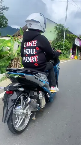bapa” dikiri liatin nya gitu bgt ya😭 #fyp #foryou #foryoupage #xyzbca #vario #vavarioan #vario125 #varioganteng #variomodifikasi #cungstyle #vietnamstyle🇻🇳 